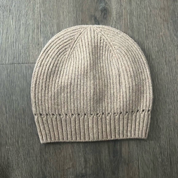 J Crew knit beanie - Picture 1 of 4